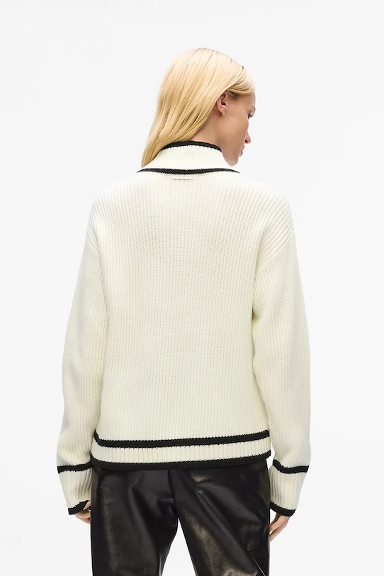 Vlnený sveter Karl Lagerfeld A4W18051 biela AW25