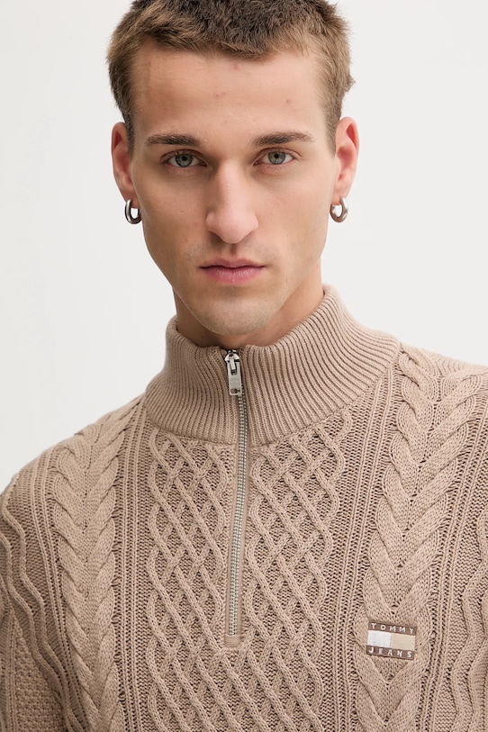 Дрехи Памучен пуловер Tommy Jeans DM0DM22103 бежов