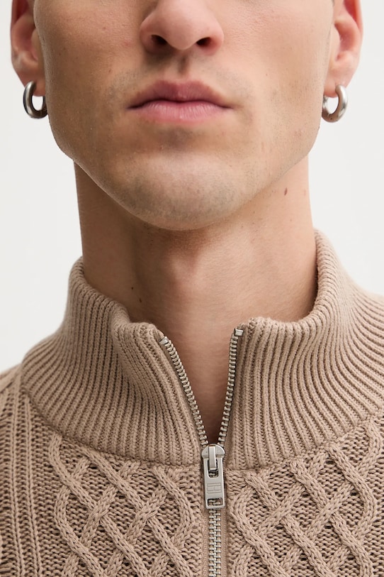 Памучен пуловер Tommy Jeans бежов DM0DM22103