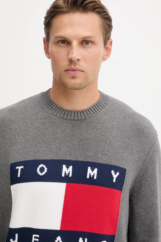 Βαμβακερό πουλόβερ Tommy Jeans γκρί DM0DM22105