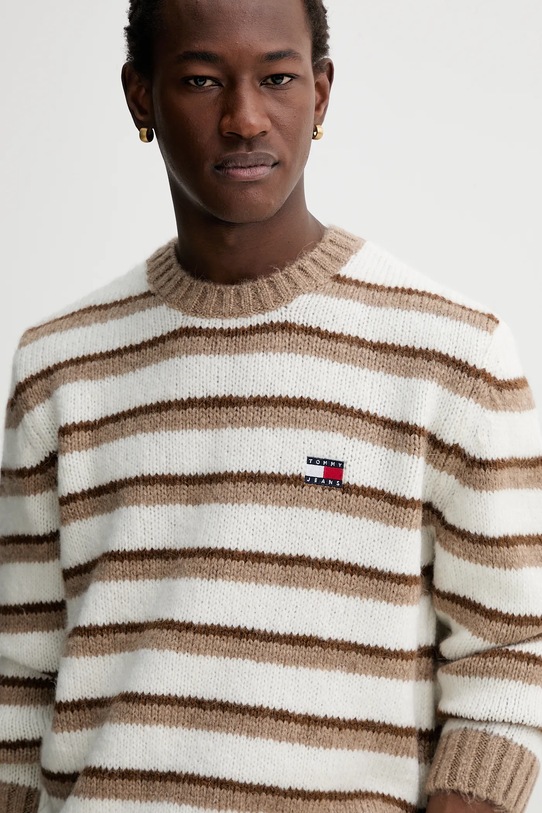 Sveter s prídavkom alpaky Tommy Jeans béžová DM0DM22109