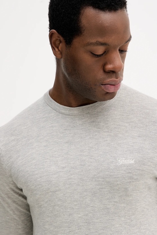 Πουλόβερ σε μείγμα μεταξιού Guess DANIEL γκρί M5YR26.Z0122