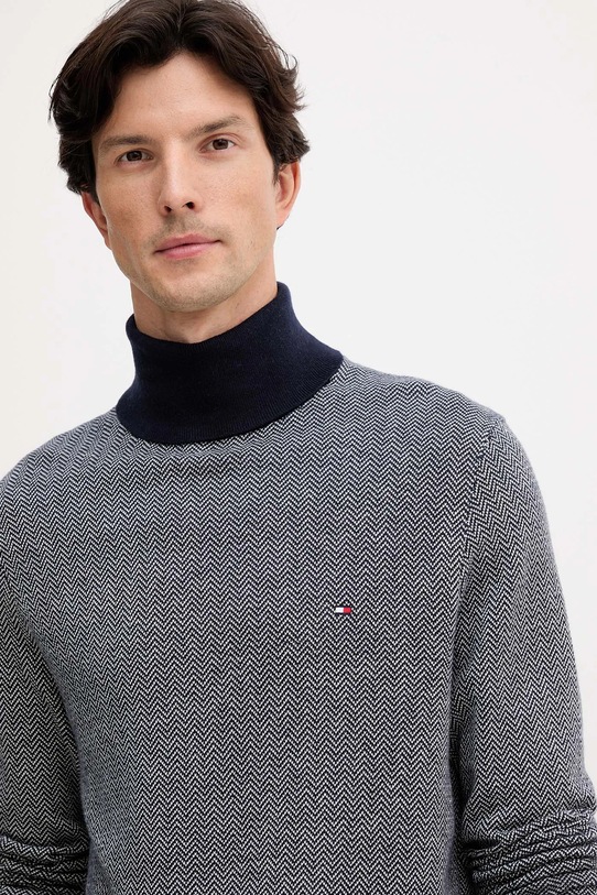 Tommy Hilfiger sweter z domieszką wełny granatowy MW0MW40446
