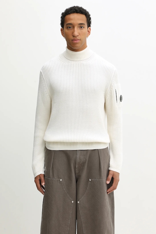 C.P. Company sweter z dodatkiem wełny golf beżowy 19CMKN220A006595A