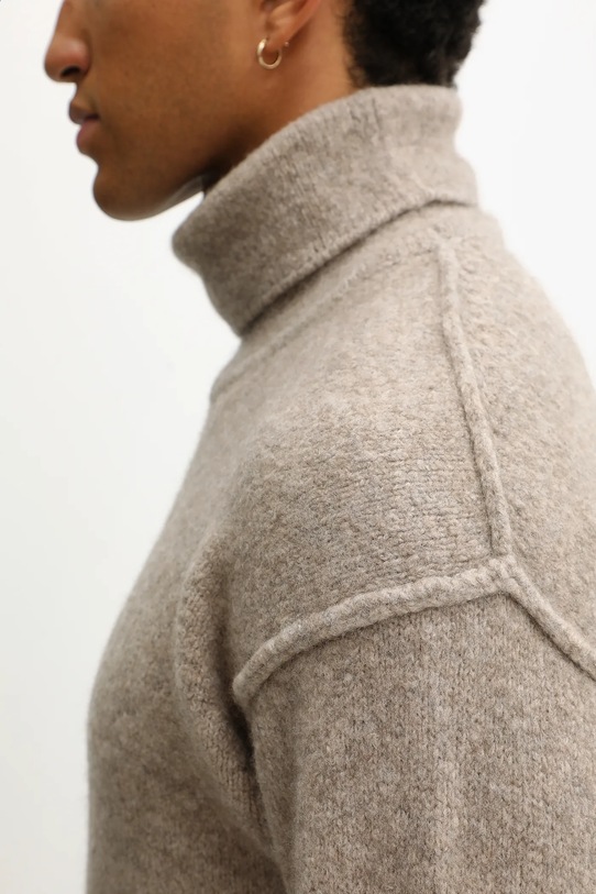 C.P. Company sweter z dodatkiem wełny beżowy 19CMKN281A110509A