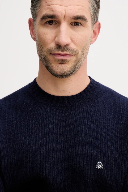 United Colors of Benetton sweter z dodatkiem wełny granatowy 1444U10AZ