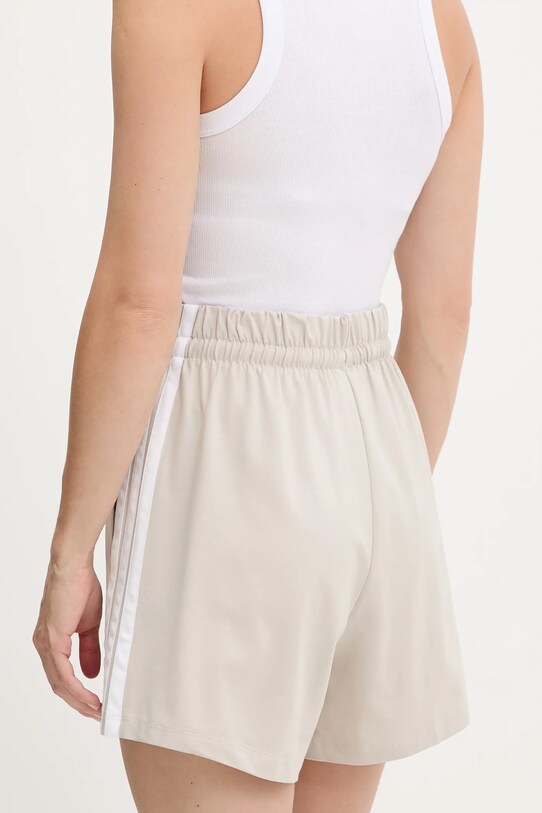 Îmbrăcăminte adidas pantaloni scurți Essentials 3-Stripes JE1195 bej