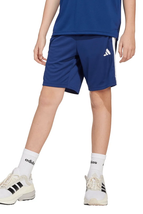 Детские шорты adidas JJ1040