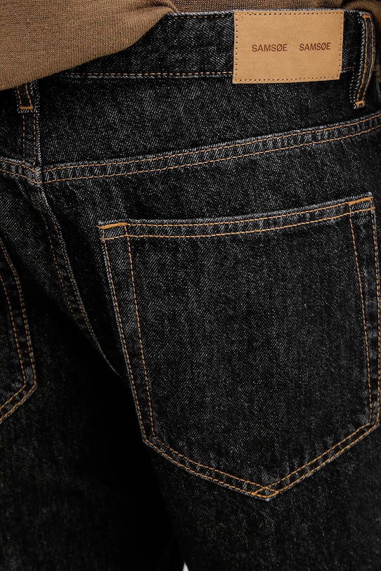 Rifľové krátke nohavice Samsoe Samsoe SAEDDIE sivá M25200086