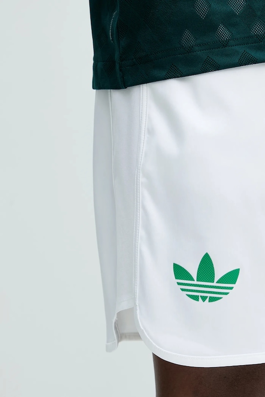 adidas Originals pantaloni scurți Ergo Shorts Pro alb JN0781