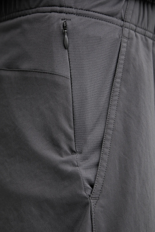 The North Face szorty sportowe szary NF0A3O1BDOQ1