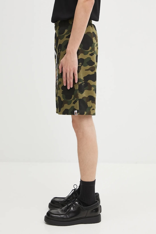 A Bathing Ape szorty bawełniane Camo Shark 001SPL301009M zielony SS26