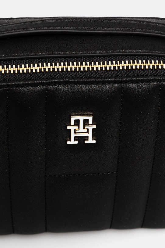 Kabelka Tommy Hilfiger čierna AW0AW17453