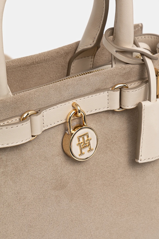 Tommy Hilfiger torebka zamszowa beżowy AW0AW17469