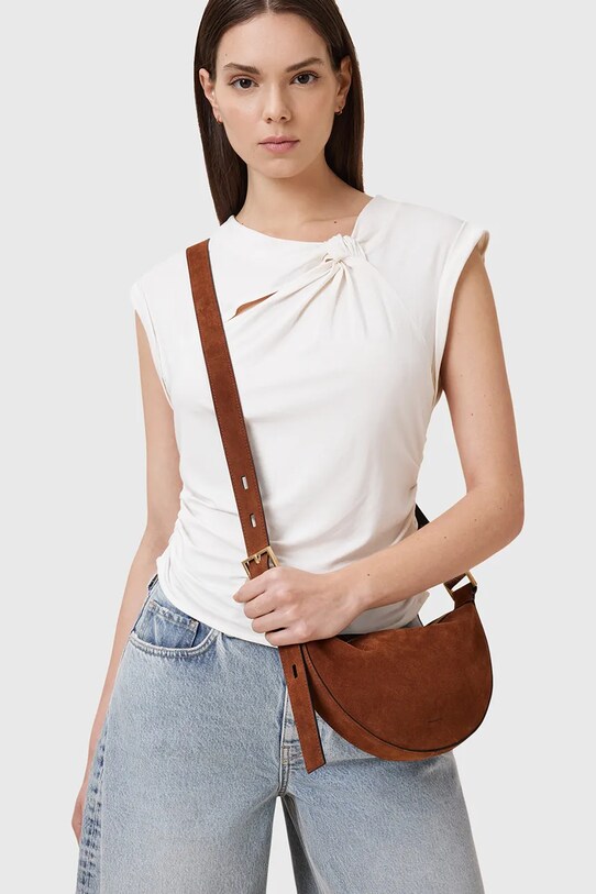 Велурена чанта AllSaints HALFMOON W334XC