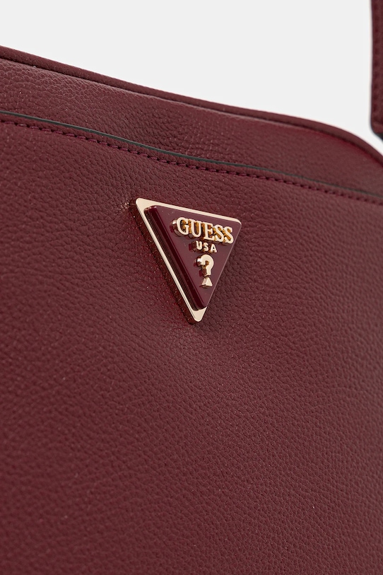 Kabelka Guess MERIDIAN burgundské HWBG69.74140