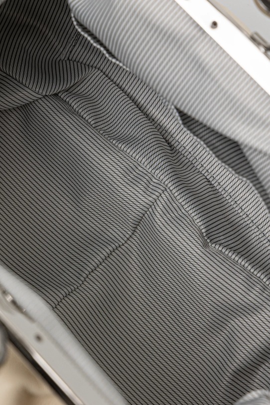 Δερμάτινη τσάντα ώμου Weekend Max Mara CUBICO μπεζ 2525516194600