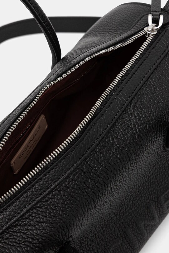 Kožená kabelka Coccinelle COCCINELLEMYRTHA MAXI LOG E1.QBB.18.03.01 černá