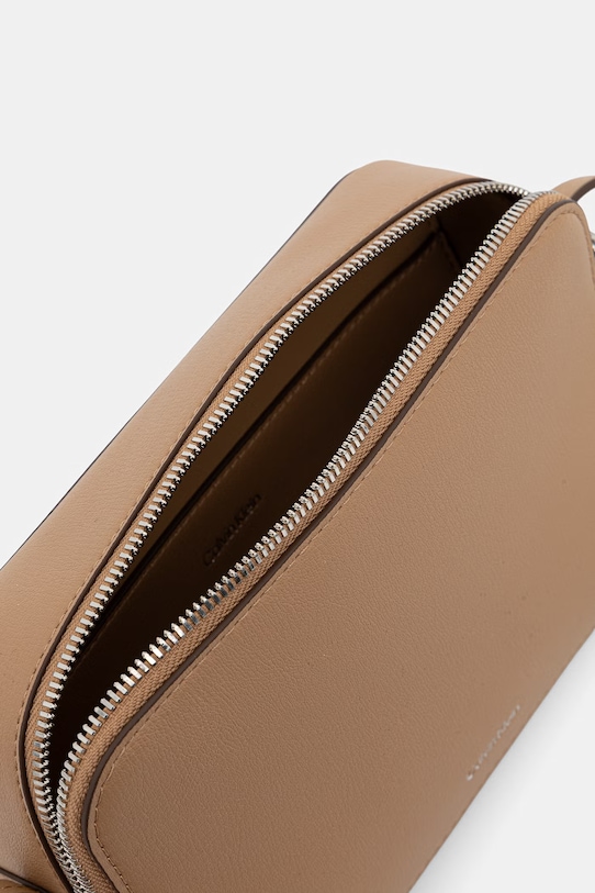Calvin Klein geantă crossbody pentru femei, cu imitație de piele LV04F3276G bej