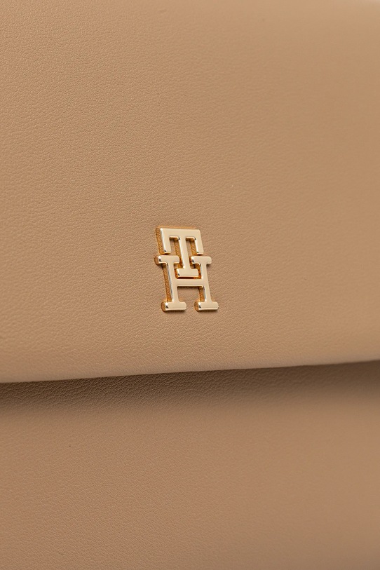 Τσάντα Tommy Hilfiger καφέ AW0AW17695