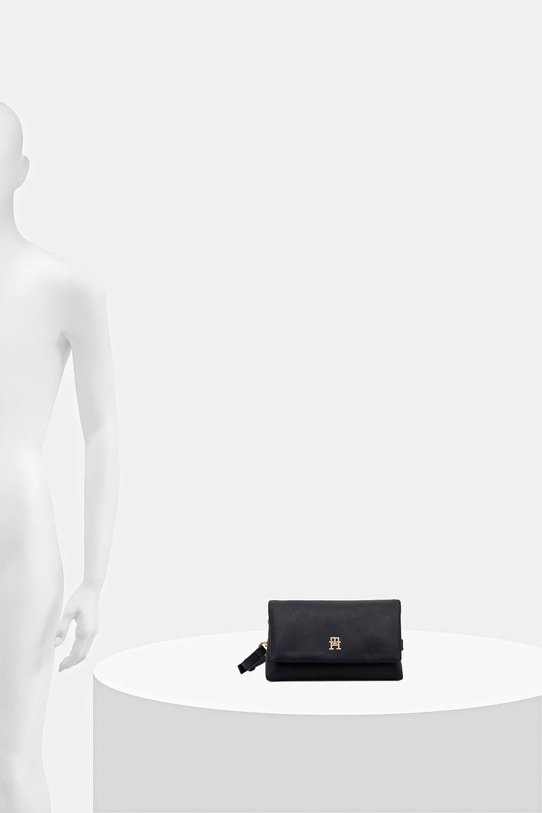 Kabelka Tommy Hilfiger AW0AW17698