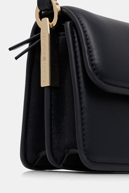 Сумочка Tommy Hilfiger темно-синій AW0AW18028