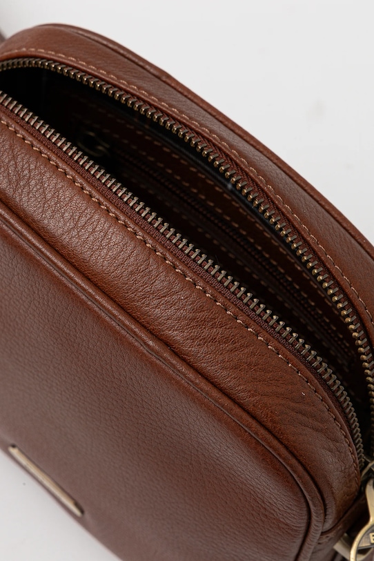 Barbour poșetă de piele LBA0492 maro