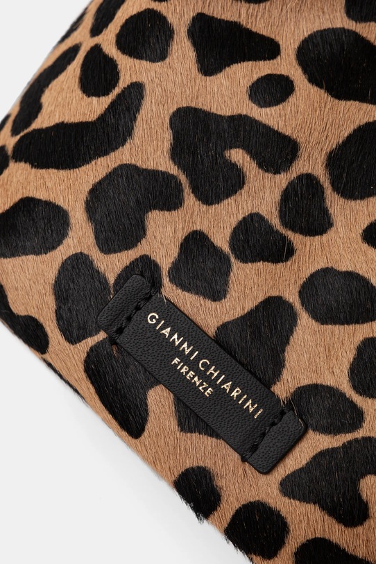 Gianni Chiarini torebka zamszowa DUA brązowy BS.11108.CAV.PL