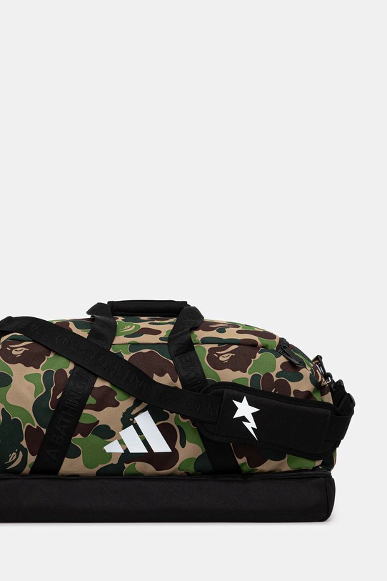 Akcesoria adidas Originals torba sportowa BAPE DUFFLE BAG JY8236 zielony