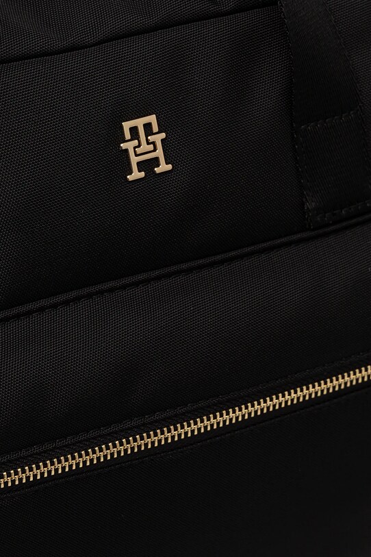 Tommy Hilfiger pelenkatáska pelenkázó funkcióval fekete AU0AU01997.9BYA