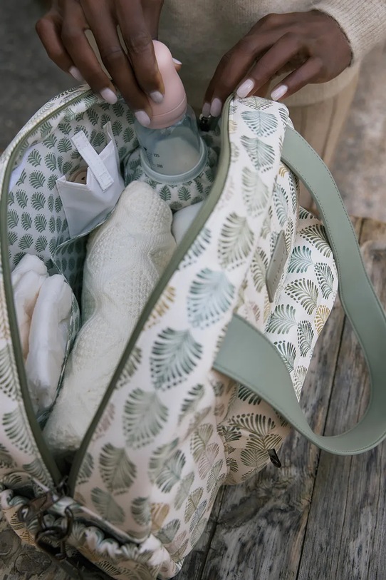 Mayoral Newborn torba do wózka mieści A4 zielony 19968.1S.Newborn.9BYA