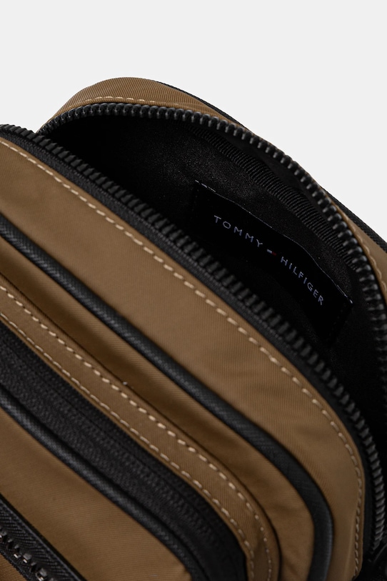 Taštička Tommy Hilfiger AM0AM13465 zelená