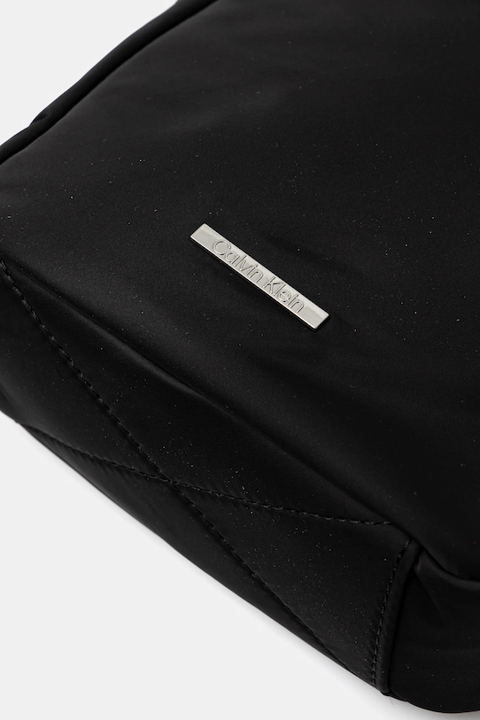 Torbica za okoli pasu Calvin Klein črna LV04D3176G