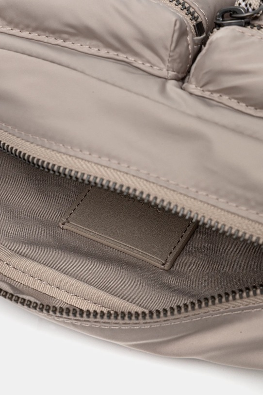 Malá taška Calvin Klein LV04G3178G béžová