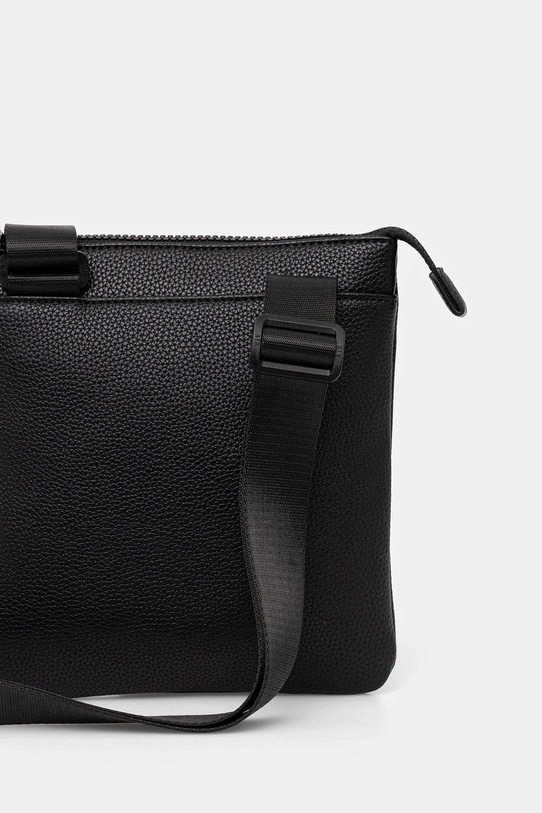 Kiegészítők Armani Exchange táska XM001623.AF17211 fekete