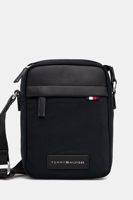 Tommy Hilfiger saszetka nie mieści A4 czarny AM0AM13618