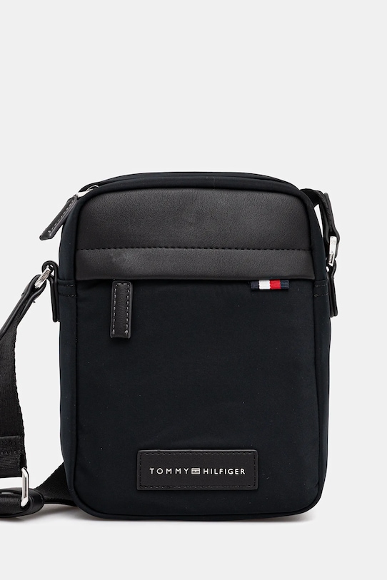 Taštička Tommy Hilfiger hladký černá AM0AM13618