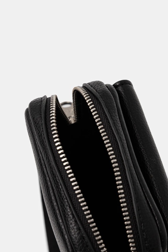 Malá taška Calvin Klein LV04D1091G čierna
