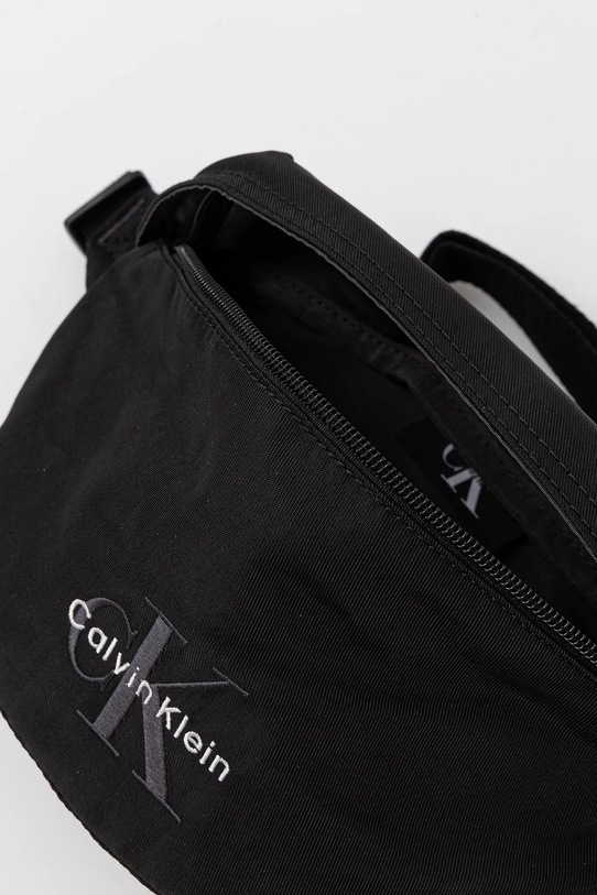 Сумка на пояс Calvin Klein LV04D3116G чёрный