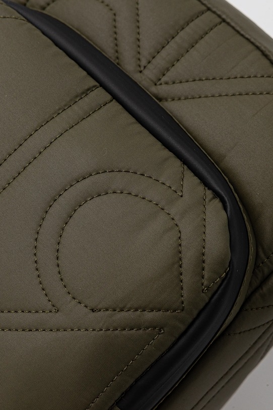 Torbica za okoli pasu Calvin Klein zelena LV04D3164G