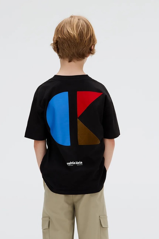 Παιδικό βαμβακερό μπλουζάκι Calvin Klein Jeans βαμβάκι μαύρο IB0IB02543.9BYA