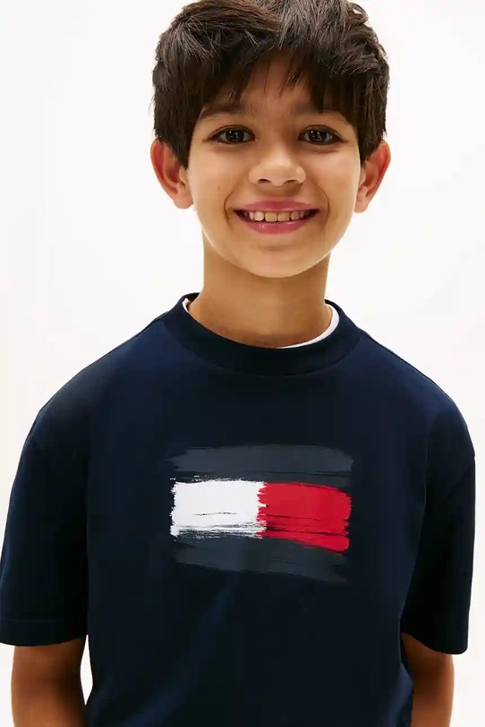 Chłopiec Tommy Hilfiger t-shirt bawełniany dziecięcy KB0KB10111.128.176.9BYA granatowy