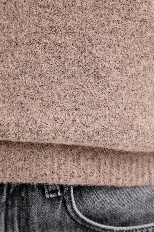 Μάλλινο πουλόβερ Gestuz 10909996 μπεζ