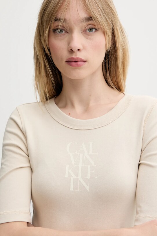 Ruházat Calvin Klein Jeans t-shirt LV044C204G bézs