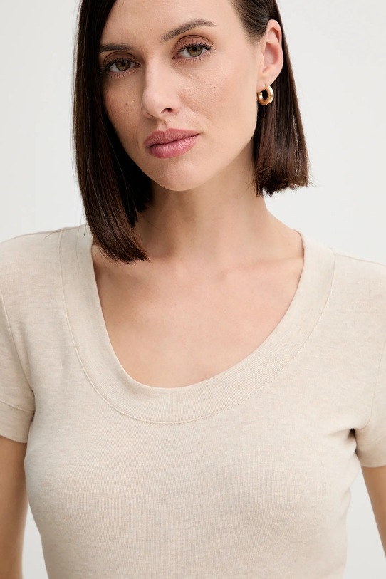 Guess t-shirt z domieszką jedwabiu TINA beżowy W5YP11.KCNH2