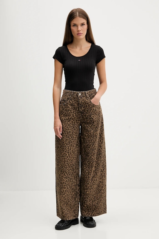 Футболка Tommy Jeans DW0DW21570 чёрный AW25