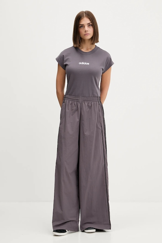 Хлопковая футболка adidas Essentials Linear JC8236 серый AW25