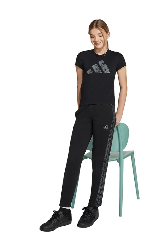 Дитяча бавовняна футболка adidas KC5448