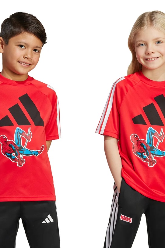 adidas t-shirt dziecięcy Marvel nadruk czerwony JM0832