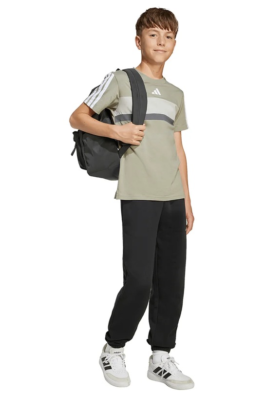 Детска памучна тениска adidas JN2246